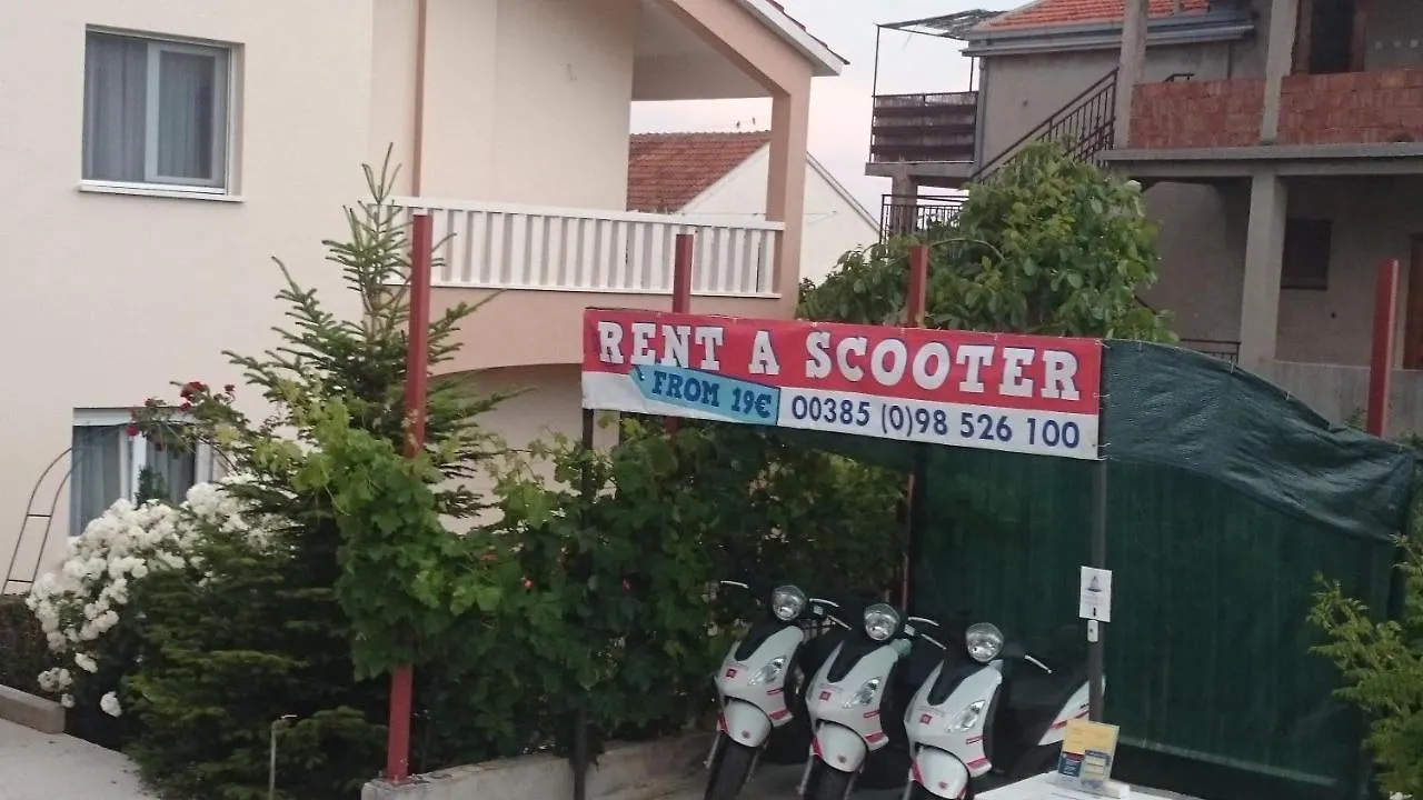 Half Of House To Rent - Family Zelenika Apartment Trogir Croatia