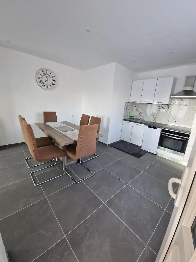 Half Of House To Rent - Family Zelenika Apartment Trogir 0*,  Croatia